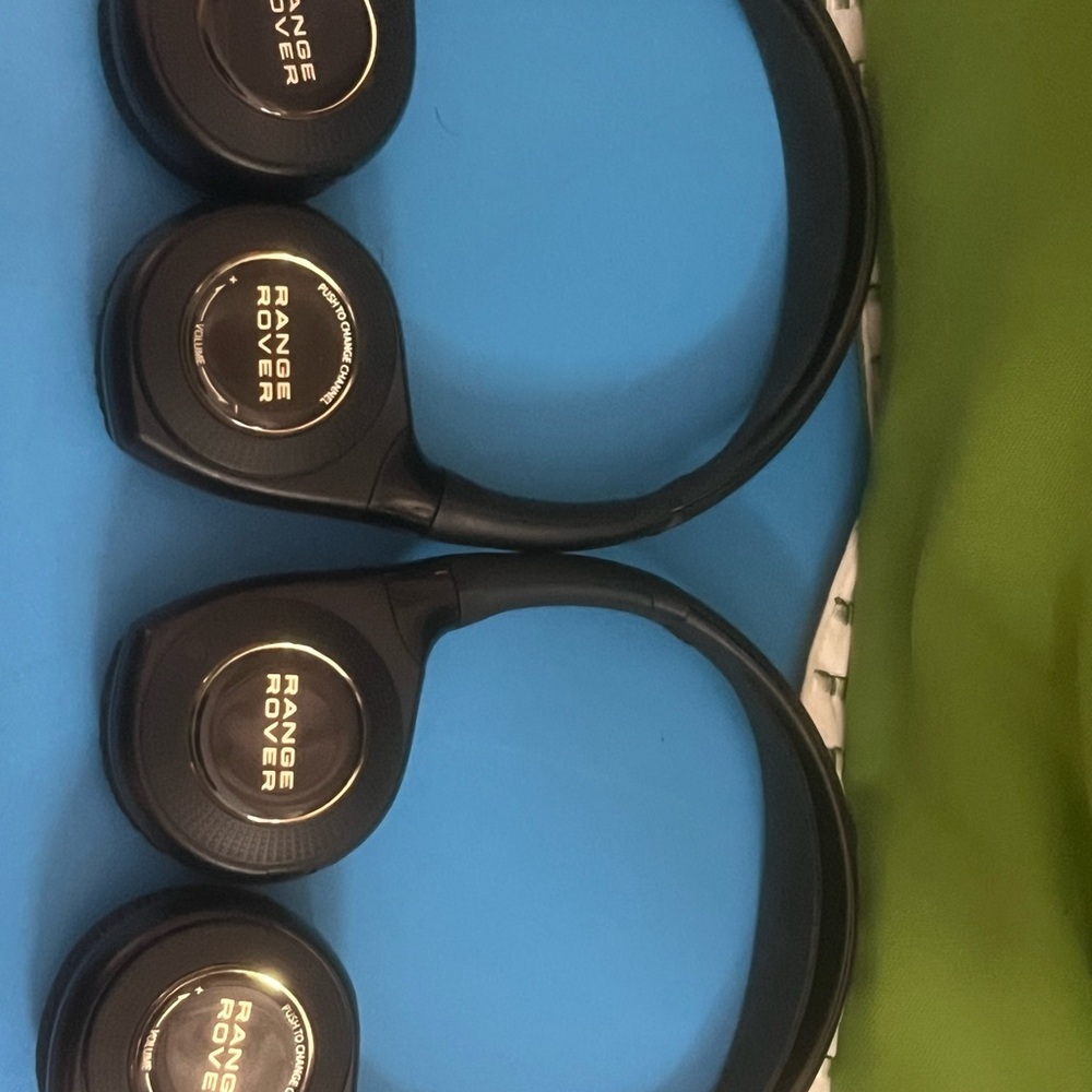 Range Rover Black Headphones